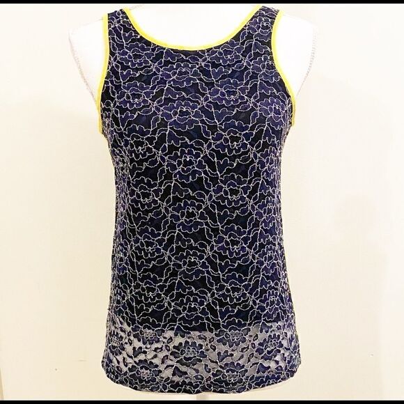 Banana Republic Navy Lacy Sleeveless Top Size 2 - Picture 1 of 9
